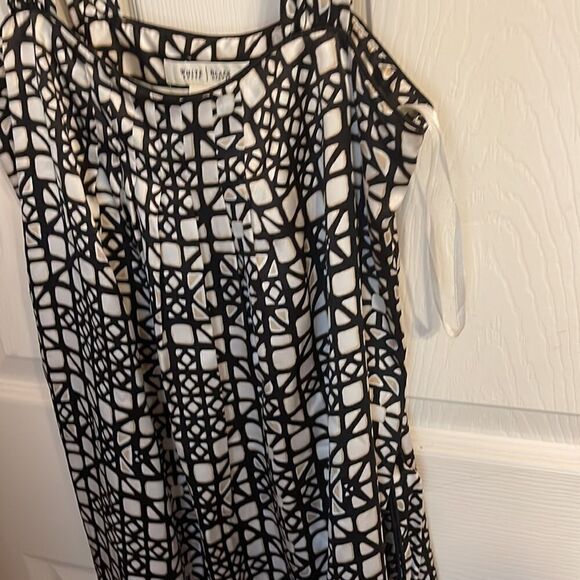 NWT White House Black Market Dress Size 0 - Picture 2 of 9